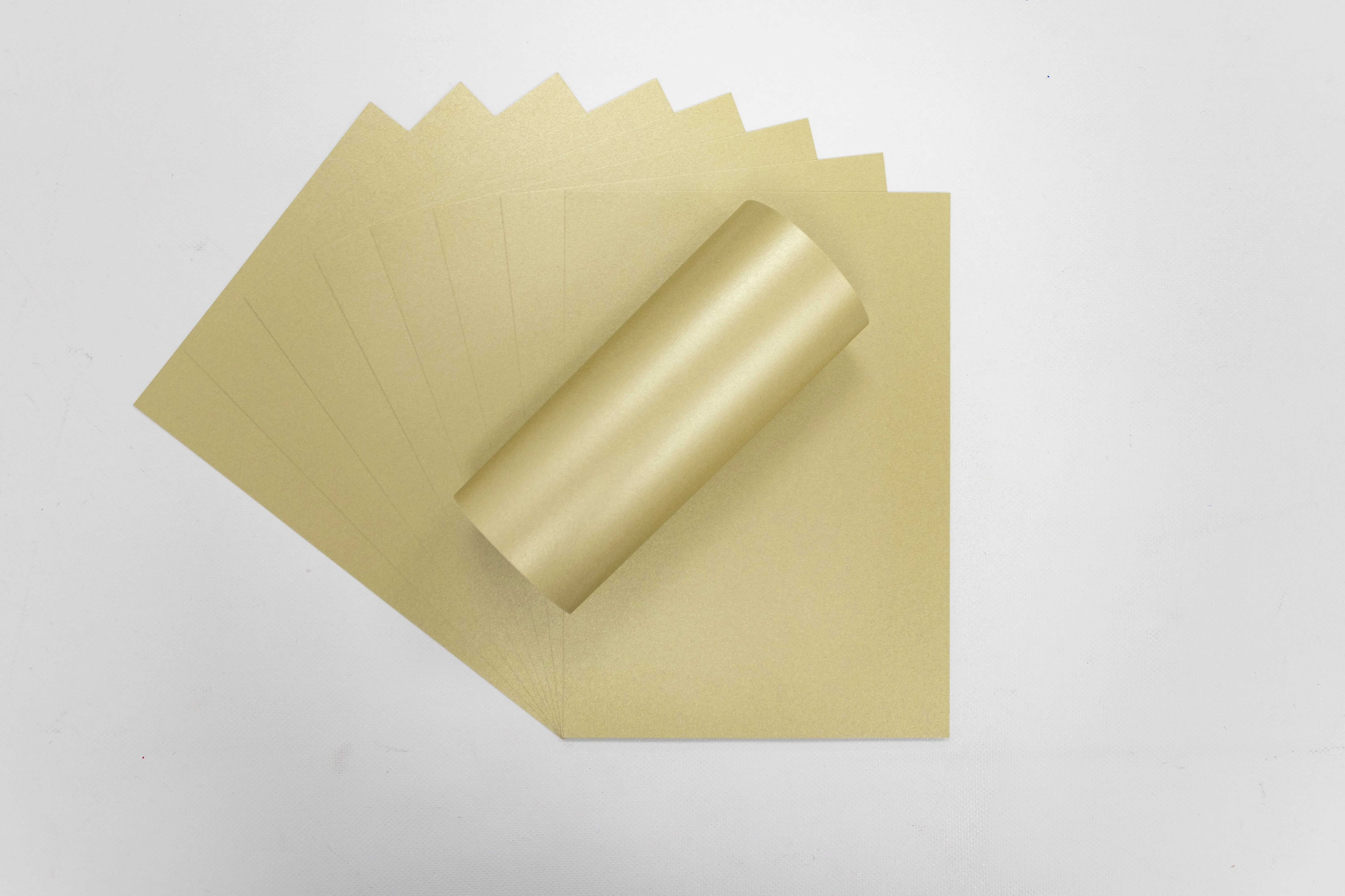 Crafter's Companion Centura Pearl Metallic A4 36 Sheet Pack - Precious Golds