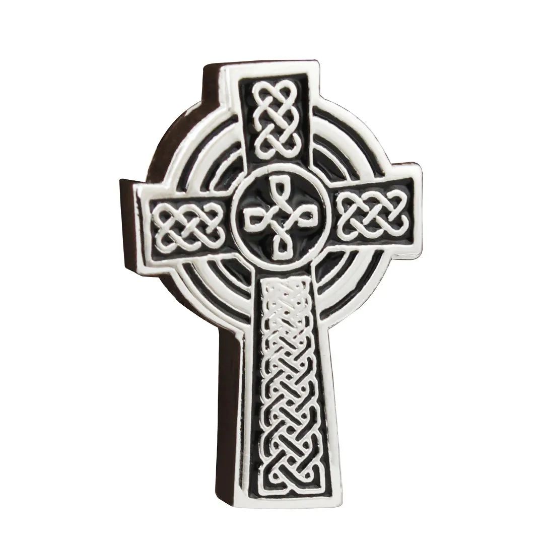 Peluche The Celtic cross Lapel Pin