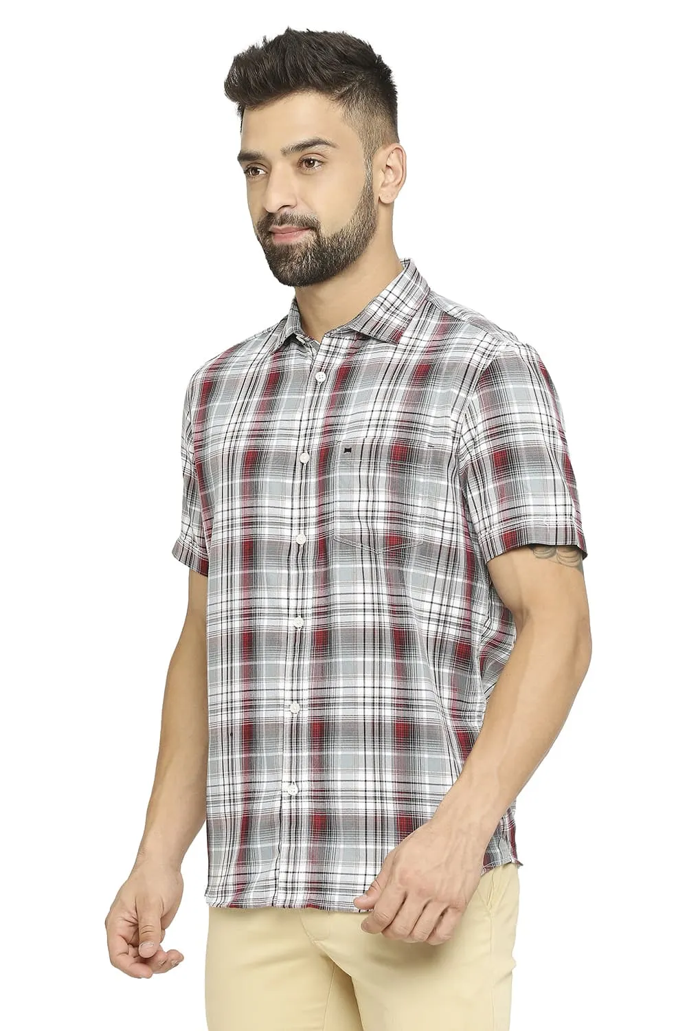 Slim Fit Cotton Polyester Twill Checks Halfsleeves Shirt