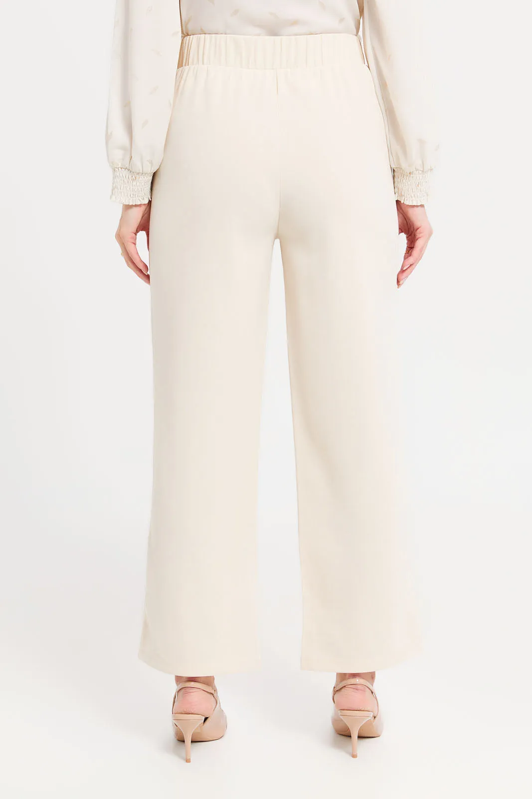 Women Ivory Buckle Detailed Wide Leg Trouser